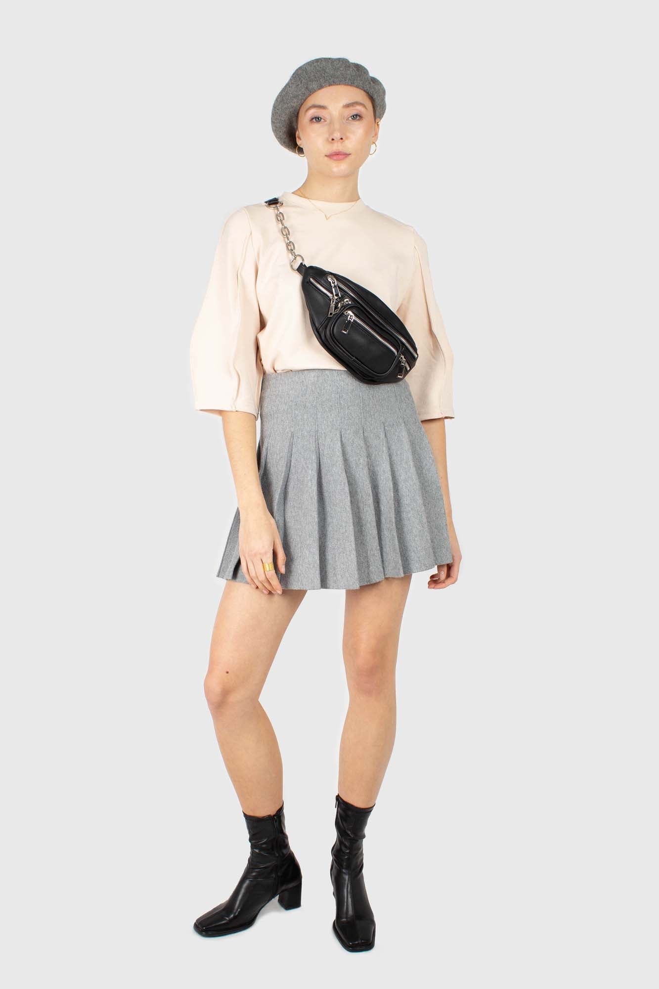 Beige sharp seamed 3/4 sleeve top_6