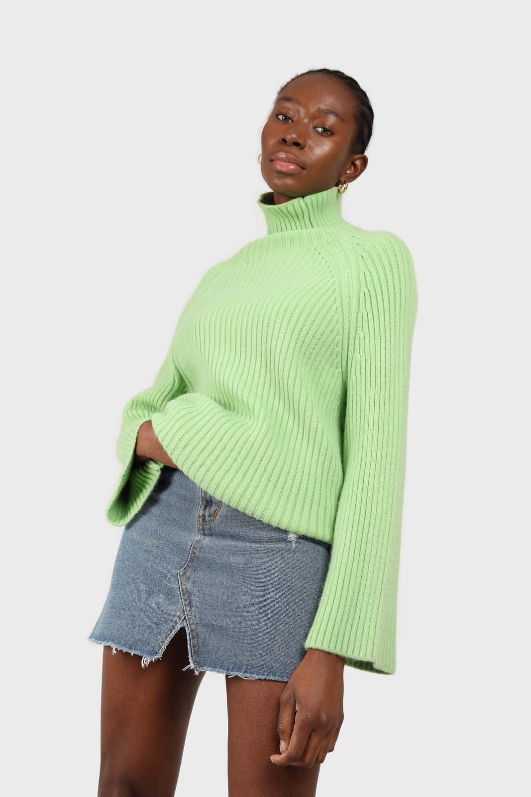 Bright green shaped thick rib turtleneck jumper_2