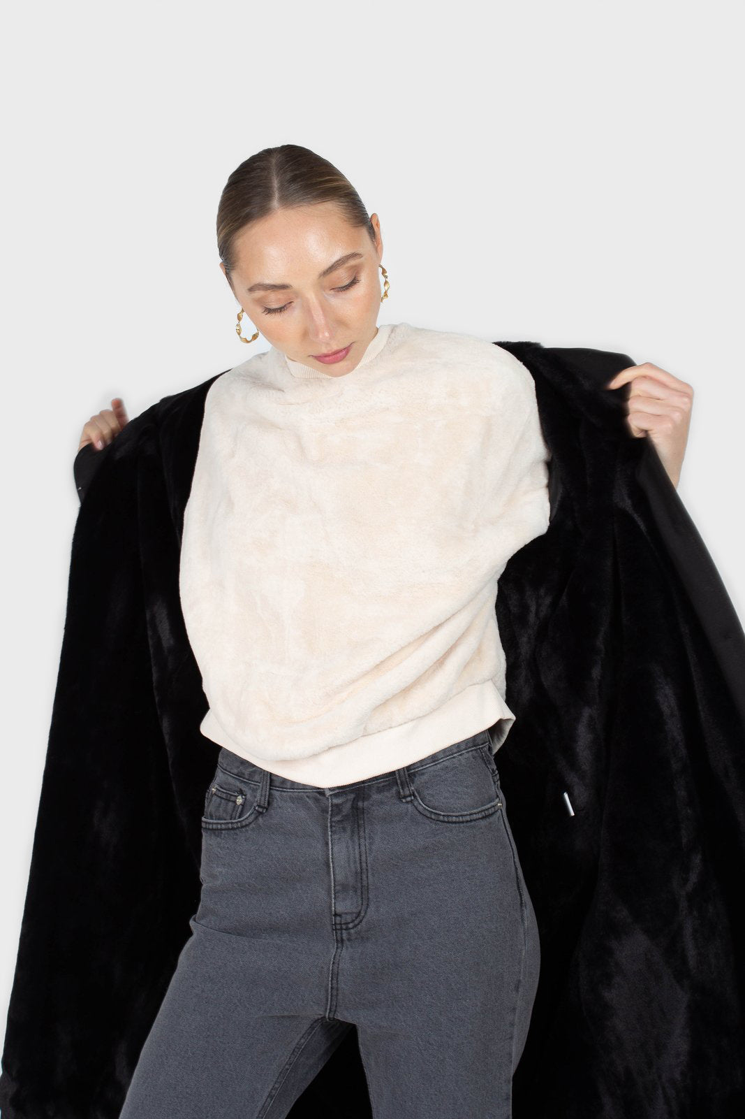 Black faux fur collar lined trench coat_7