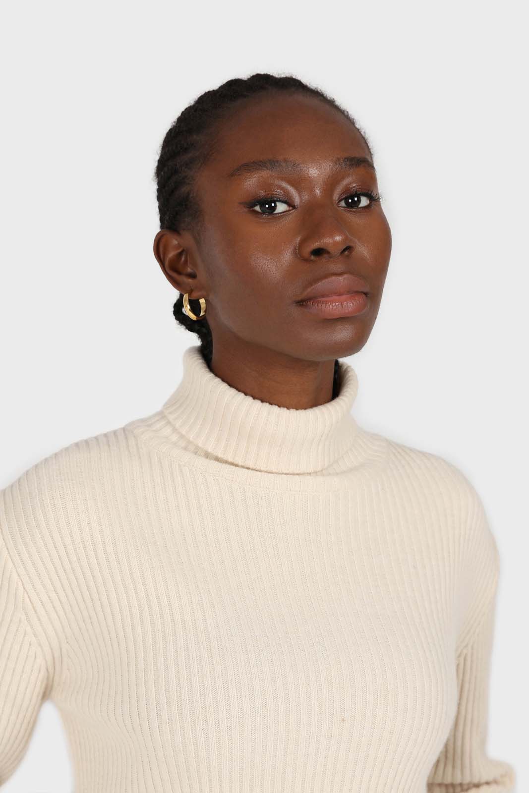 Ivory ribbed cashmere-wool turtleneck jumper_3