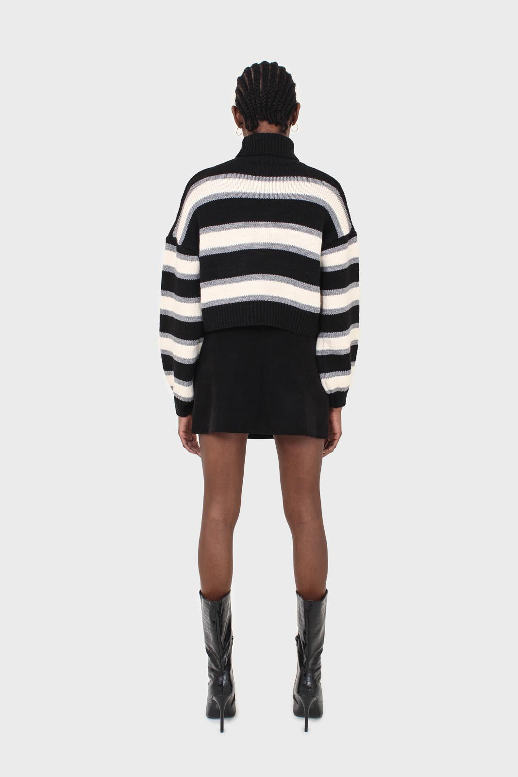 Black double button panel pocket mini skirt_5