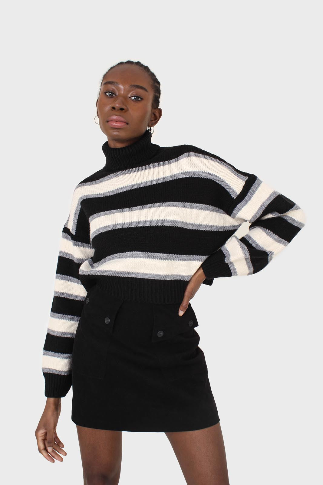 Black double button panel pocket mini skirt_3