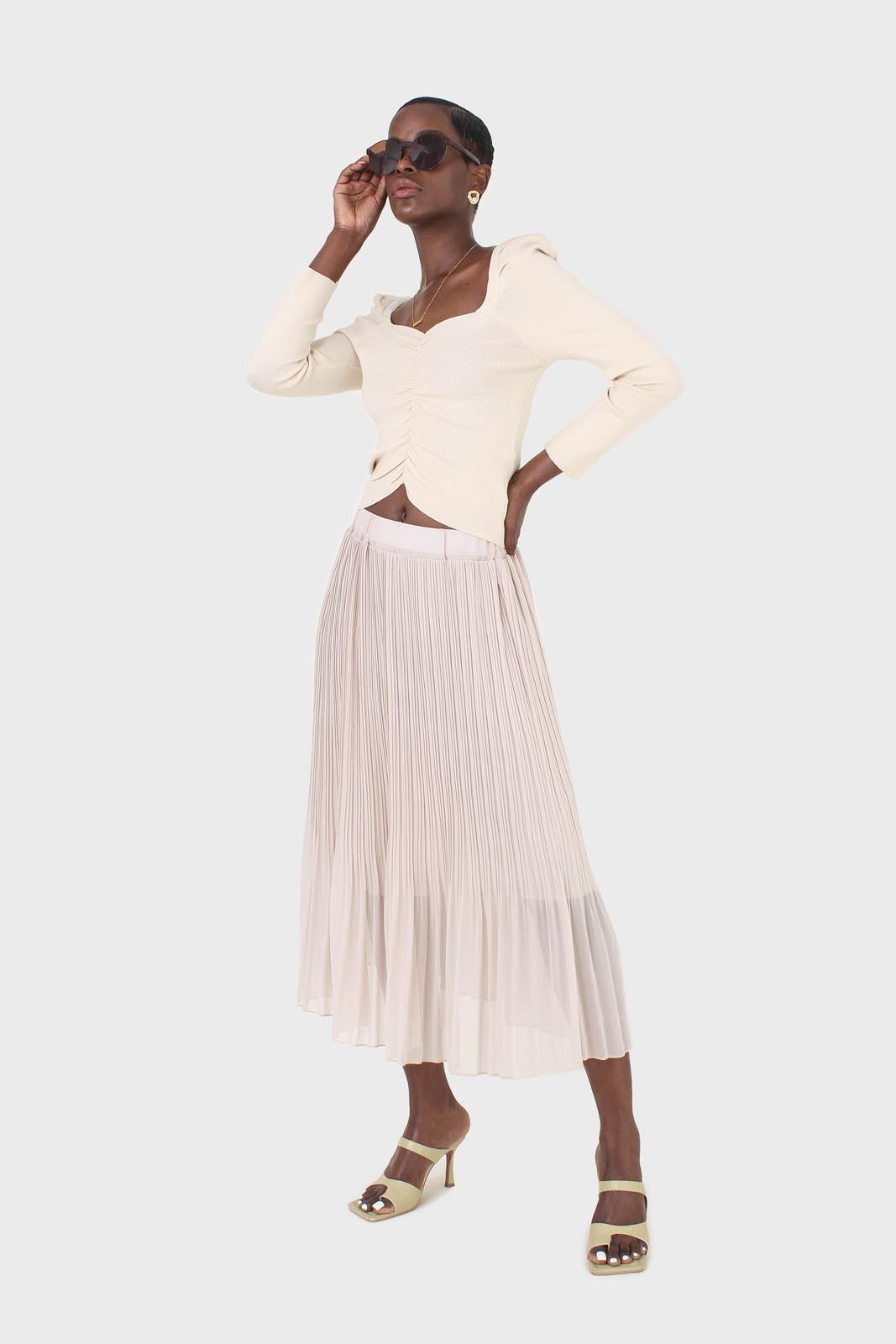 Beige gathered front long sleeved knit top_5