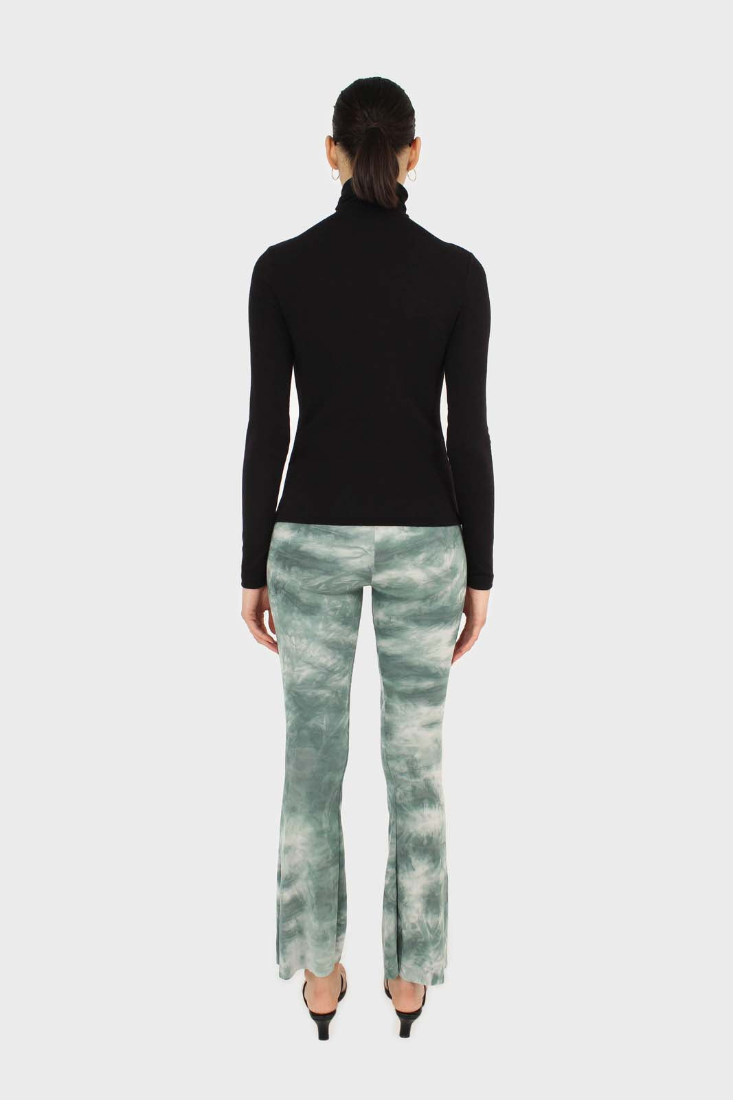 Black shirring neck jersey turtleneck top_5