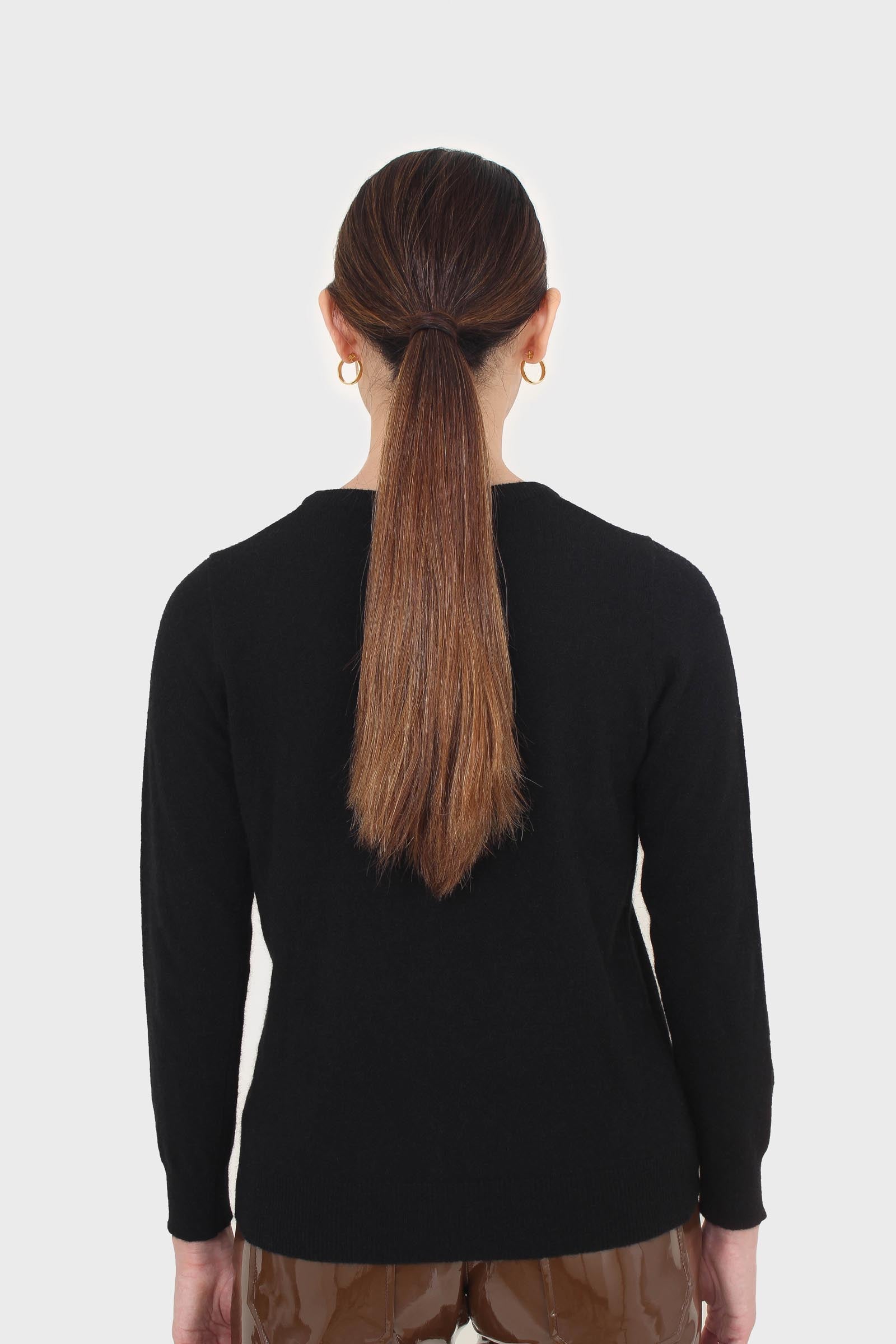 Black contrast neck wool fitted jumper_3