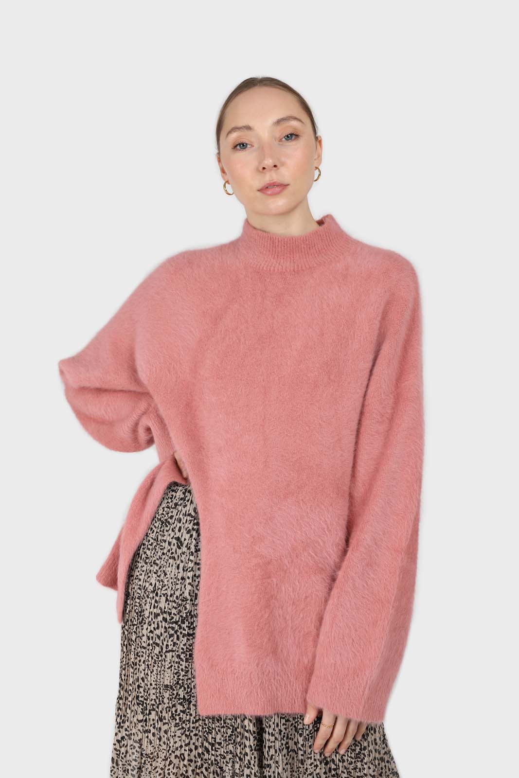 Pink split front mock neck angora long jumper_4