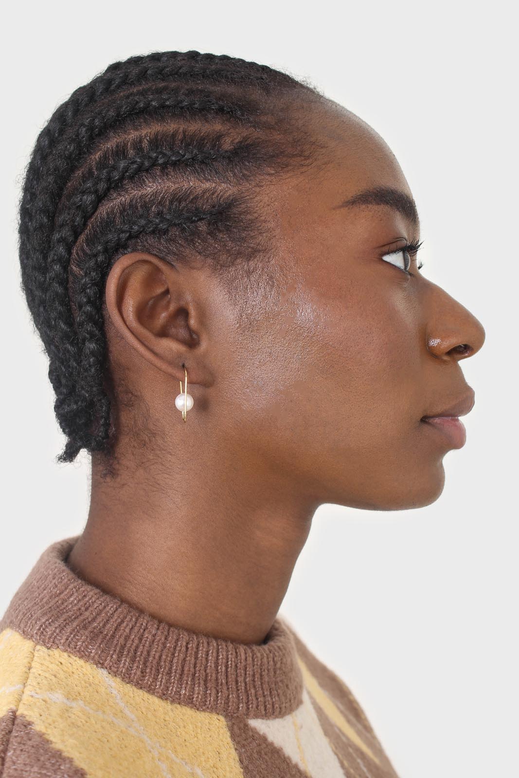 Gold paper clip pearl earrings_4