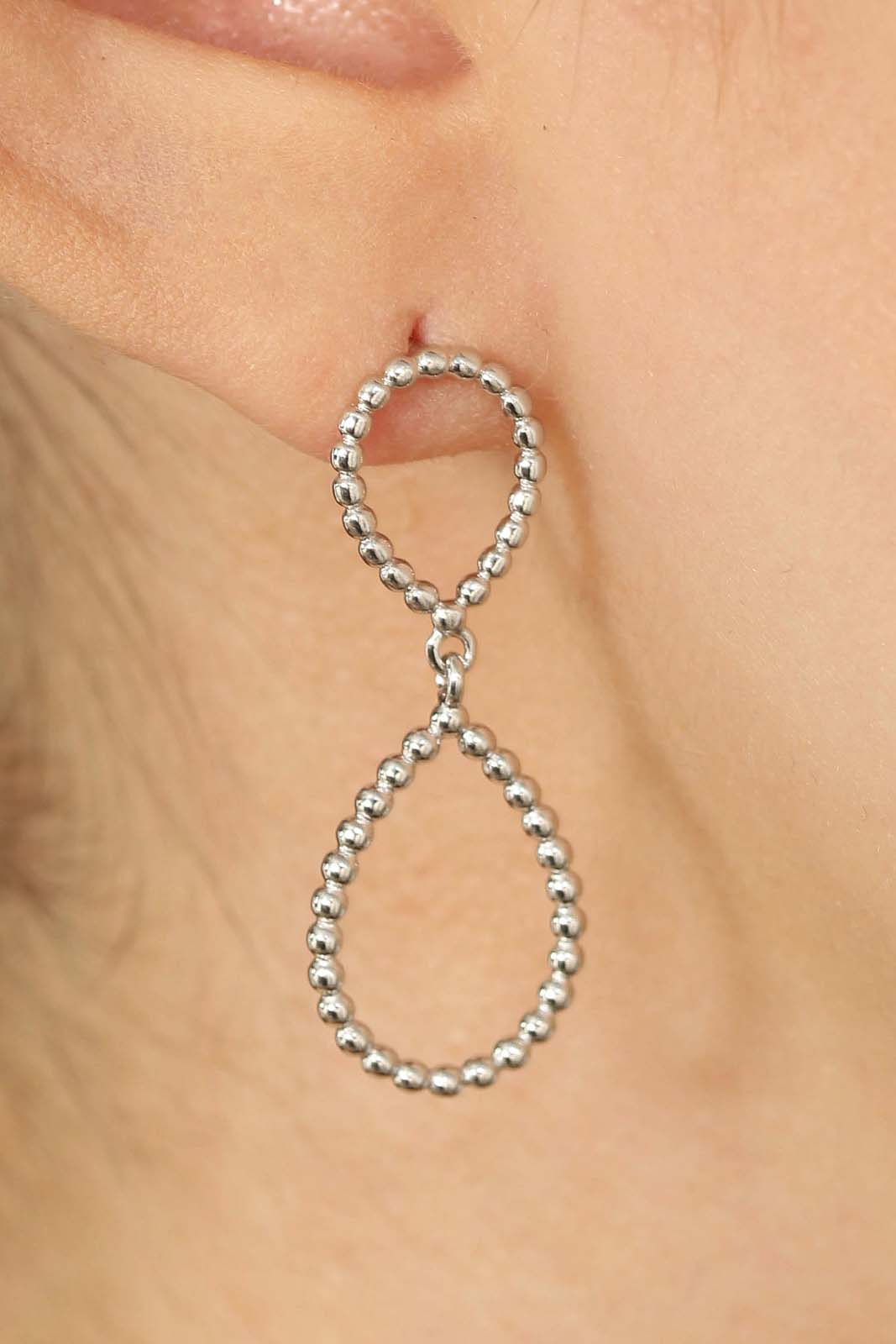 Silver pinched oval bead drop earrings_3