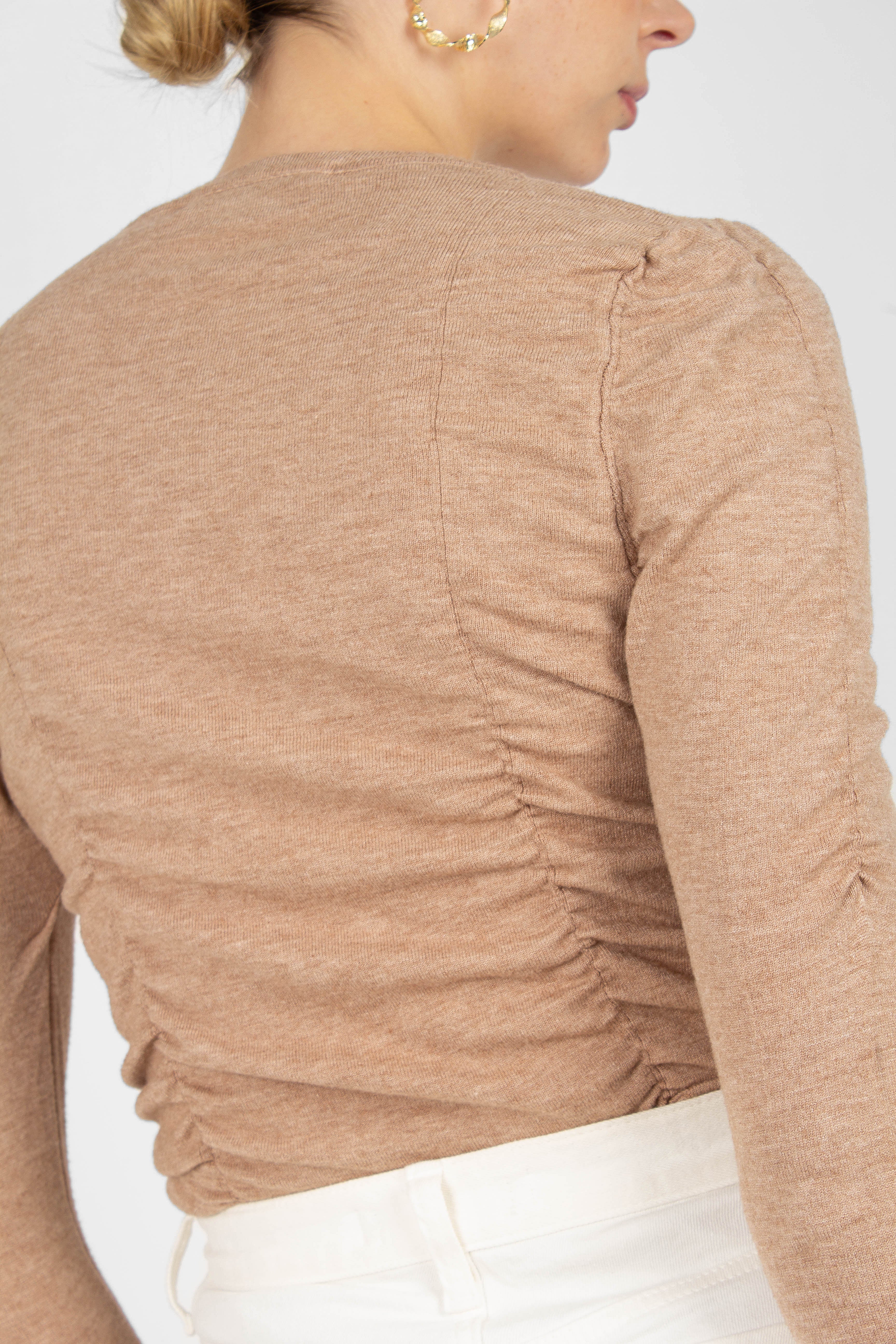 Beige shirring jersey long sleeved top_5