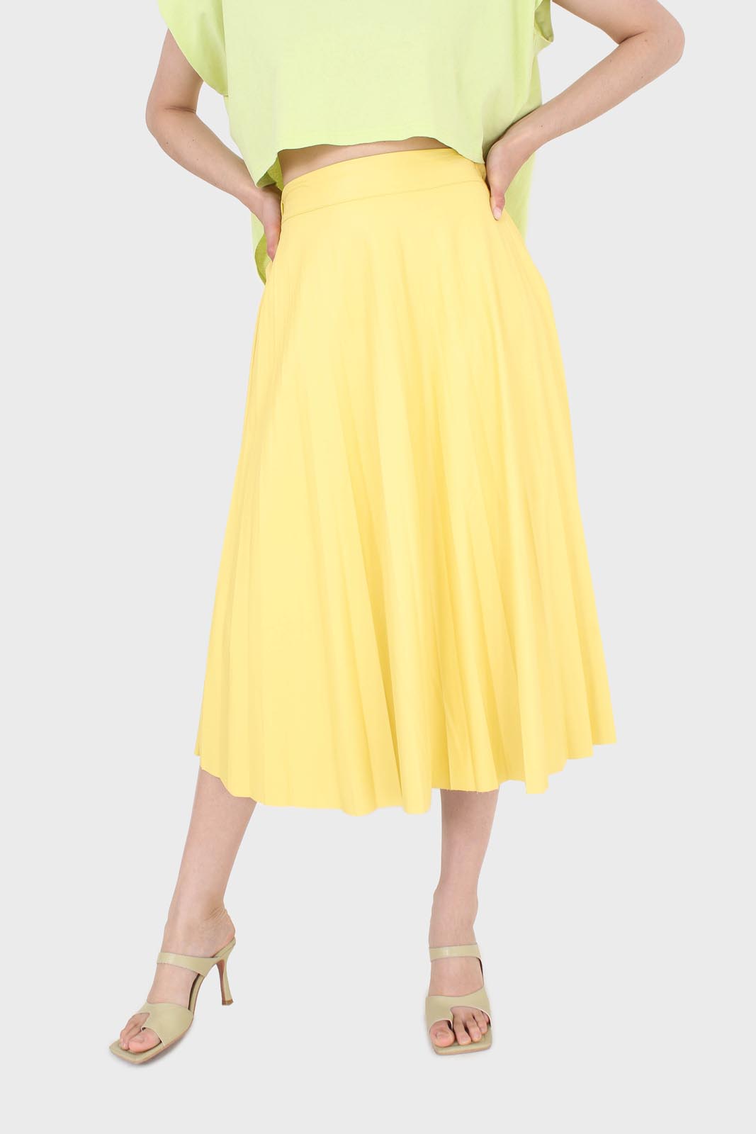 Yellow vegan leather pleated midi skirt_1