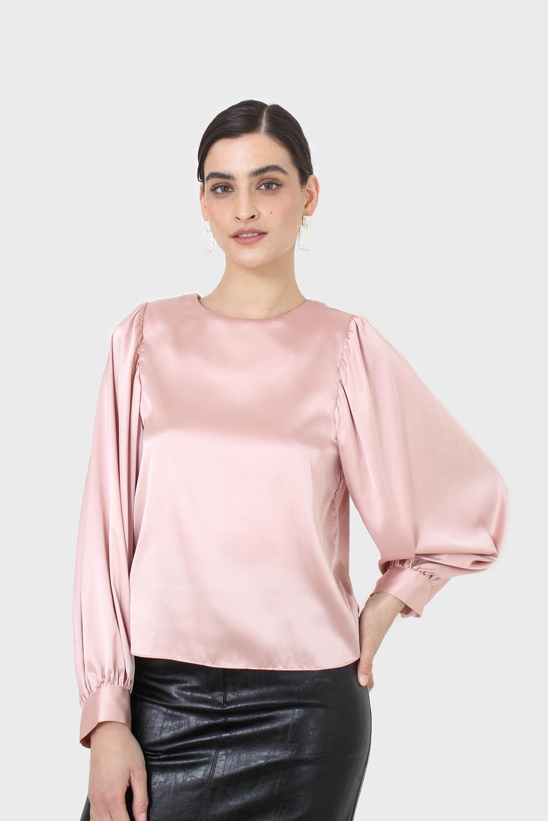 Pink silky balloon sleeve blouse_4