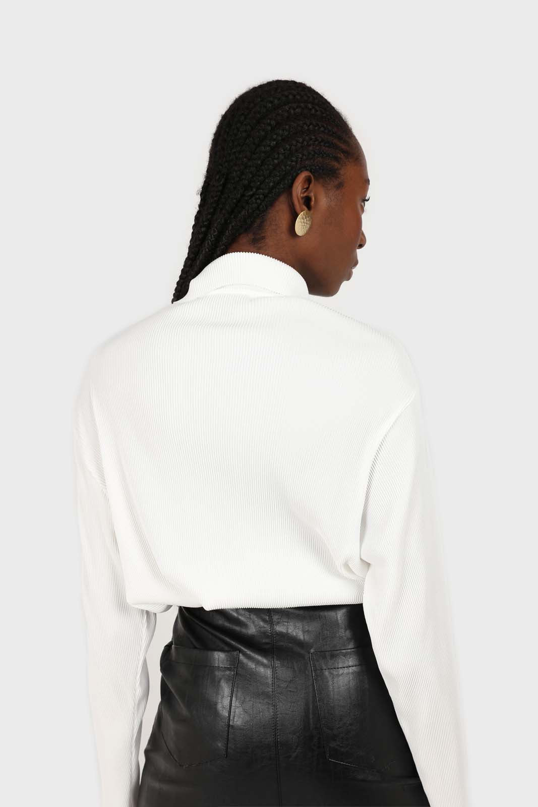 White micro pleated long sleeved shirt_10