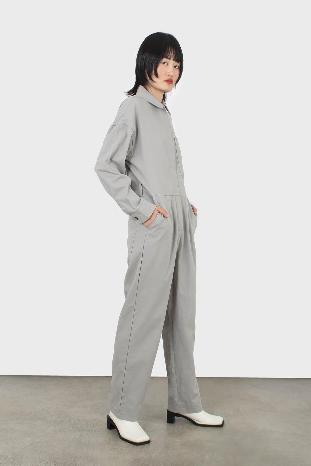 Grey patch pocket belted boilersuit_2