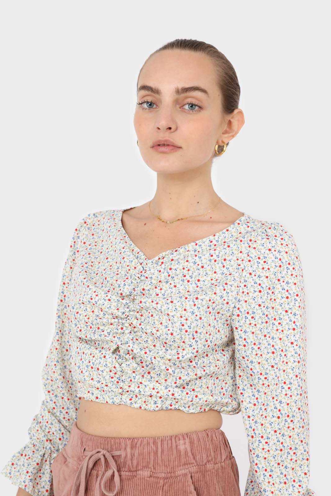 Ivory floral ruched front long sleeved blouse_4