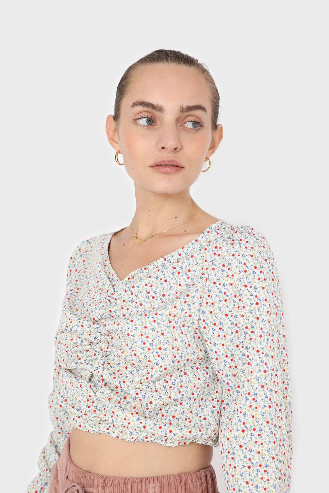 Ivory floral ruched front long sleeved blouse_5