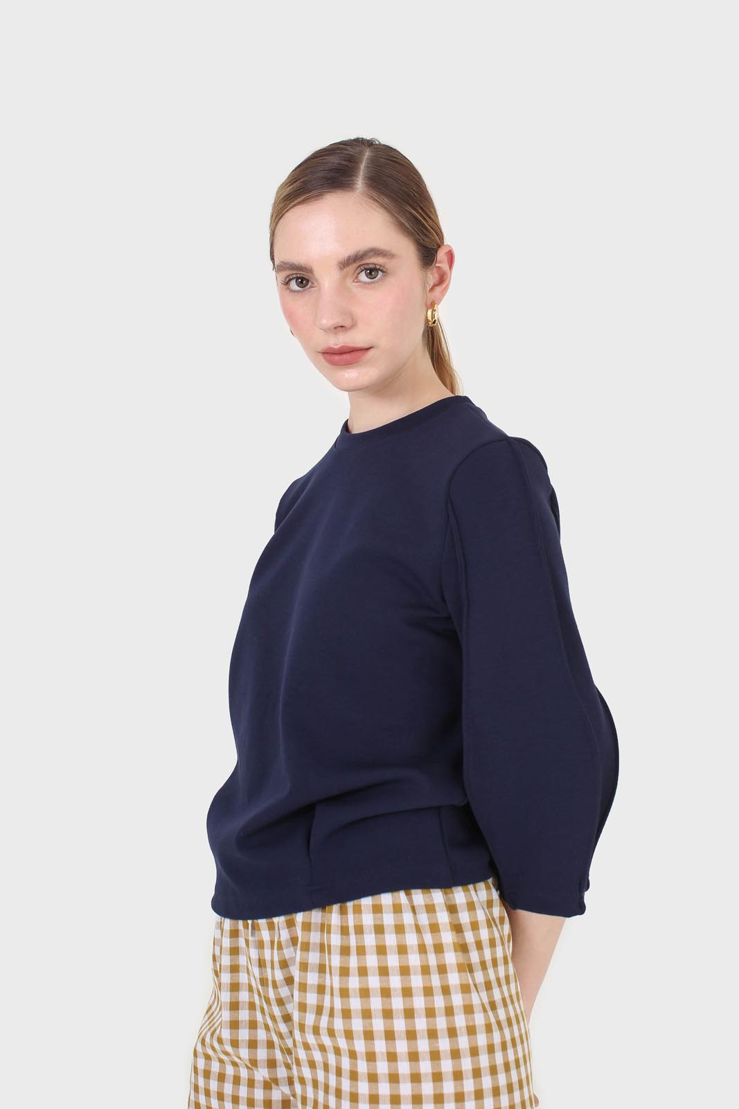 Navy sharp seamed 3/4 sleeve top_4