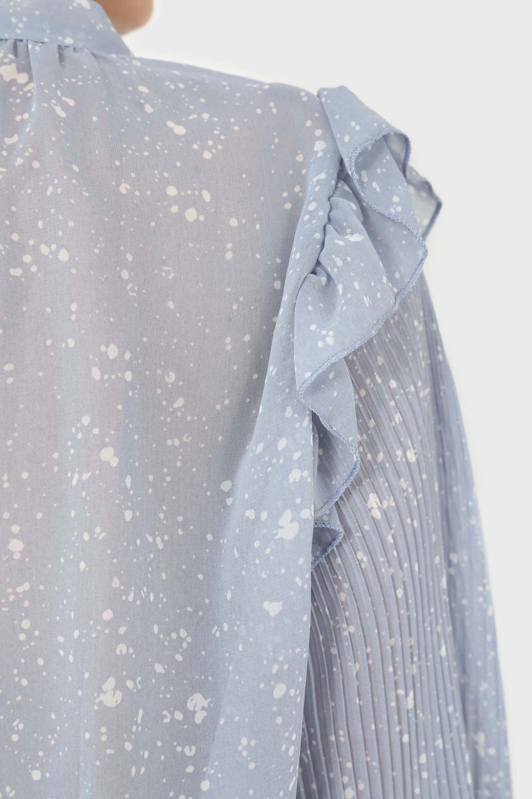 Light blue splatter print ruffled micropleat blouse_8