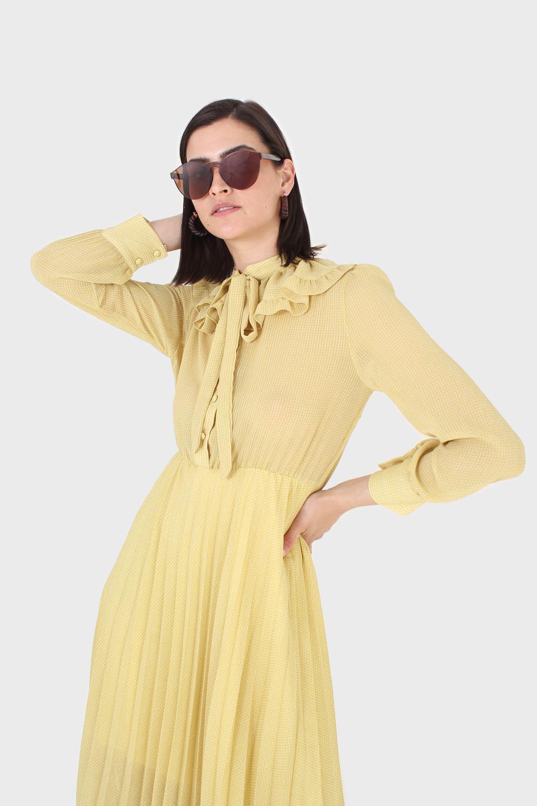 Yellow ruffle tie dress_7