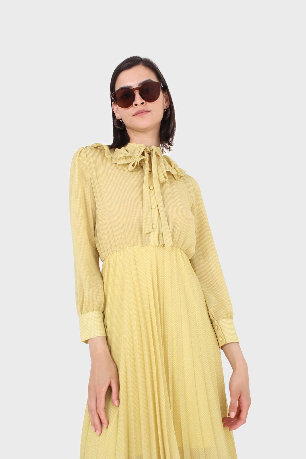 Yellow ruffle tie dress_9