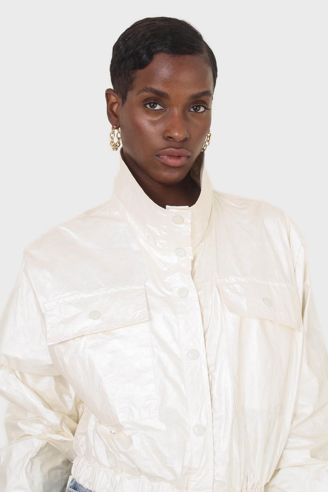 Ivory shiny coated crop blouson jacket_5