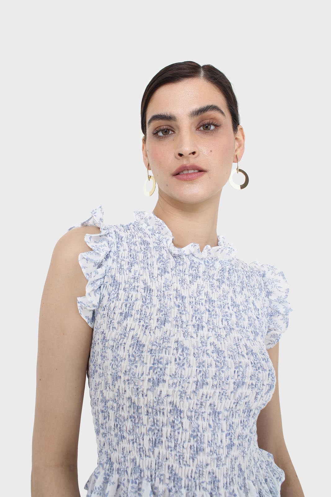 Ivory and blue floral print ruched tank_8