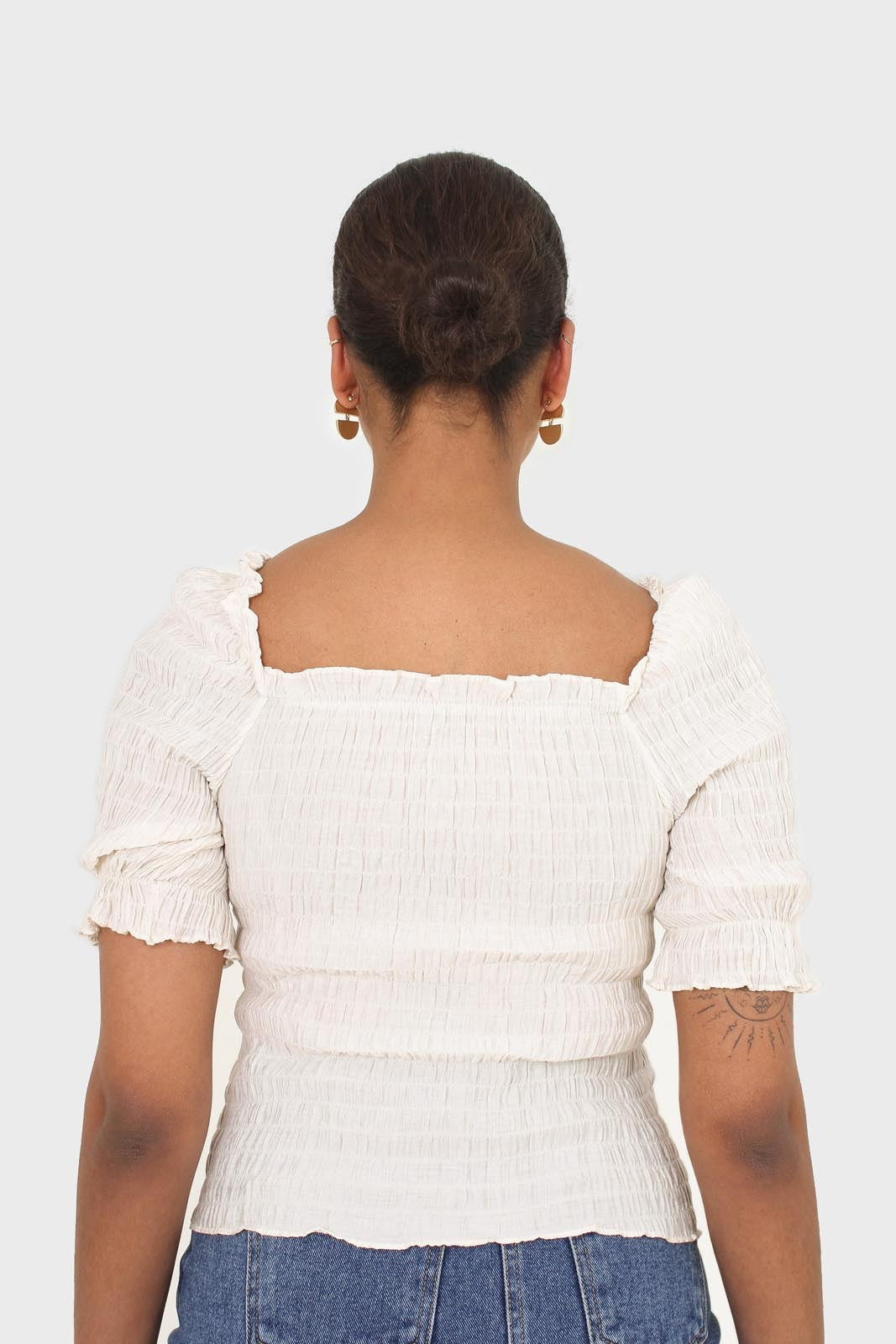 Ivory square neck smocked short sleeved blouse_4