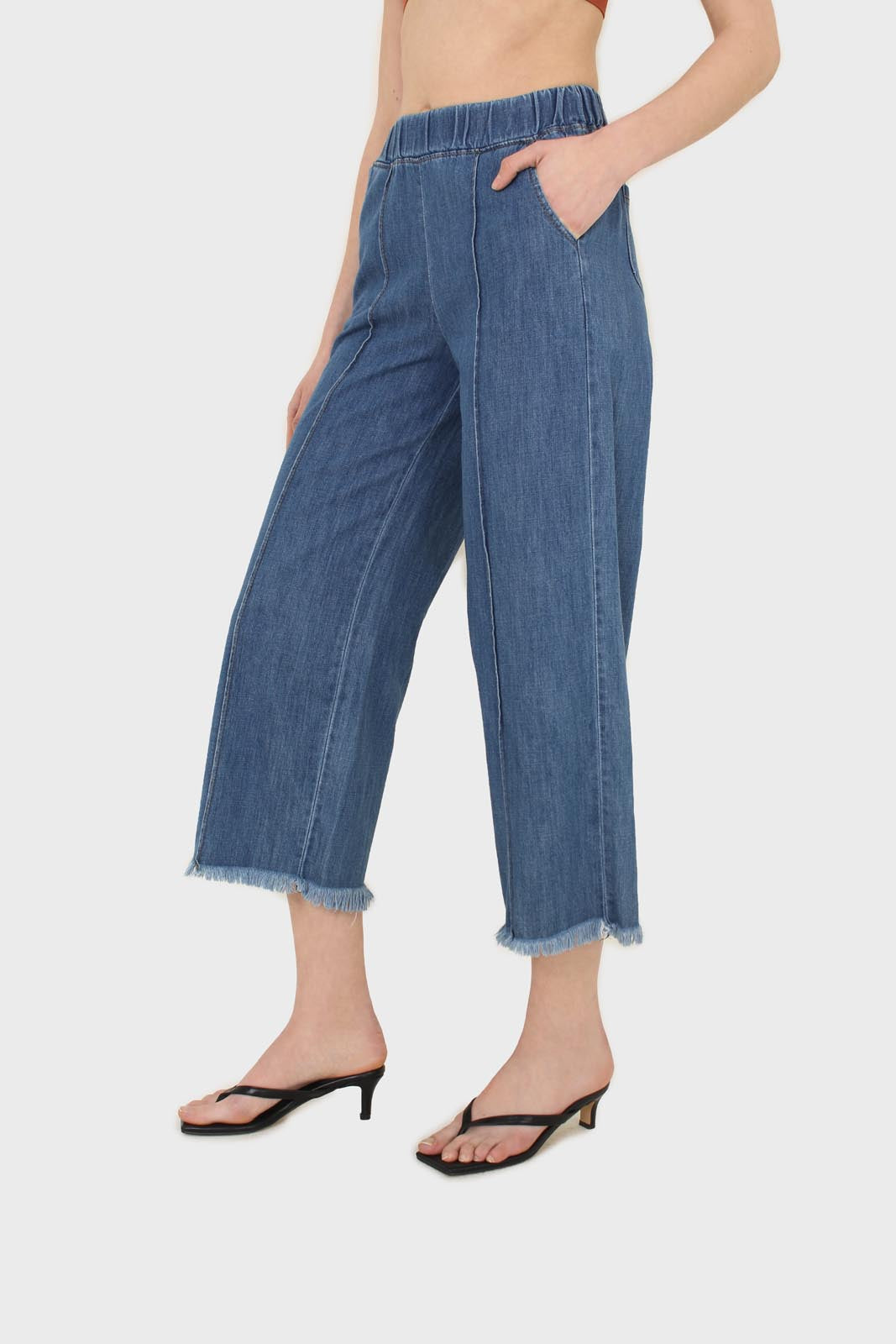 Blue pin tuck raw hem jeans_6