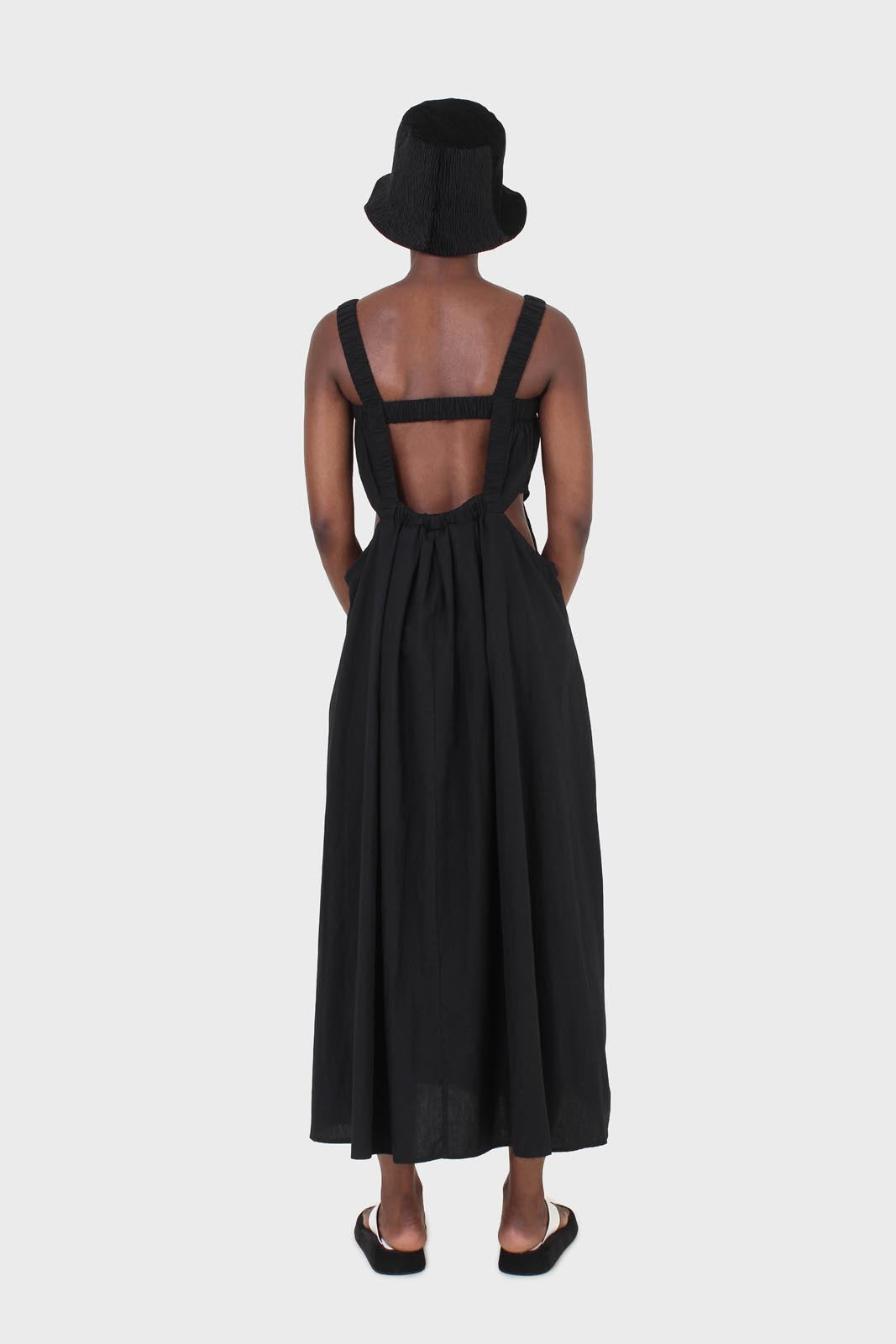 Black open back ruched strap maxi dress_2
