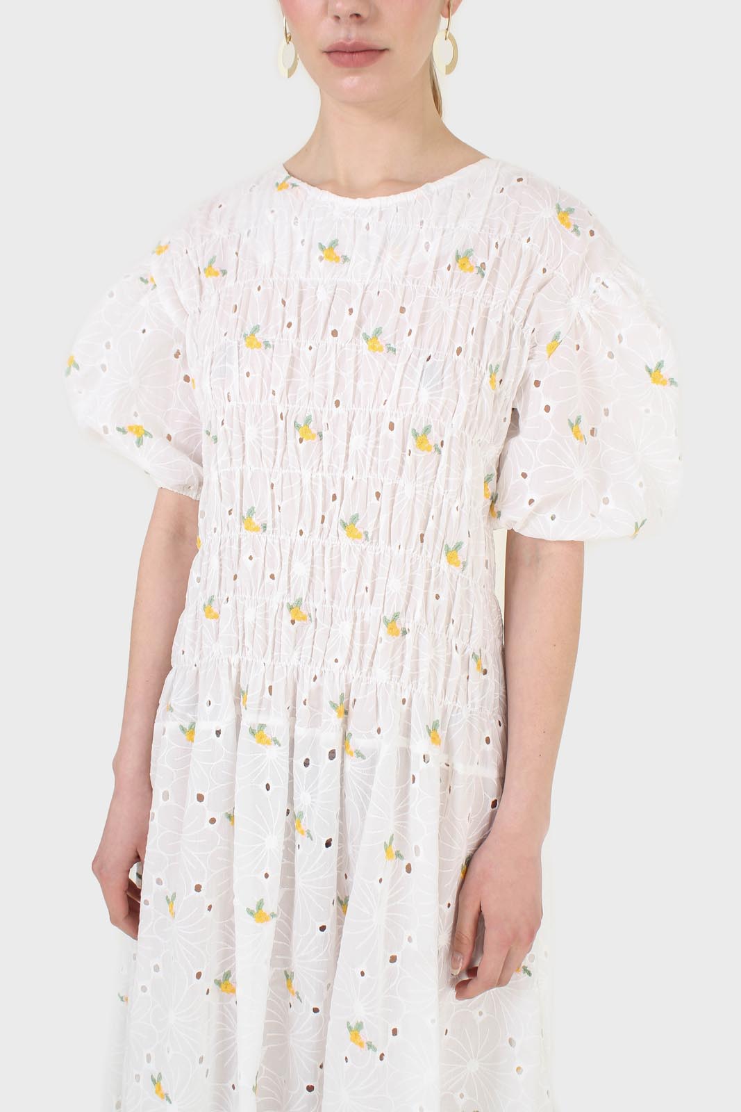 Ivory and yellow embroidered floral lace dress_4