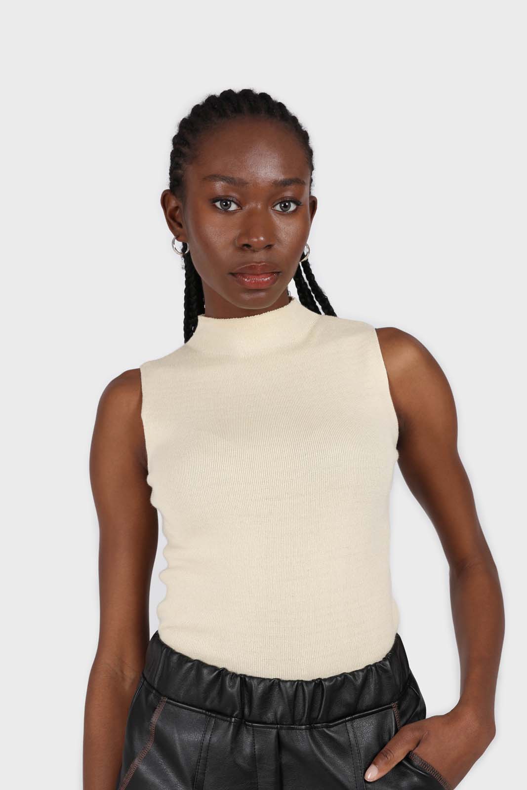 Light beige sleeveless mock neck knit tank_2