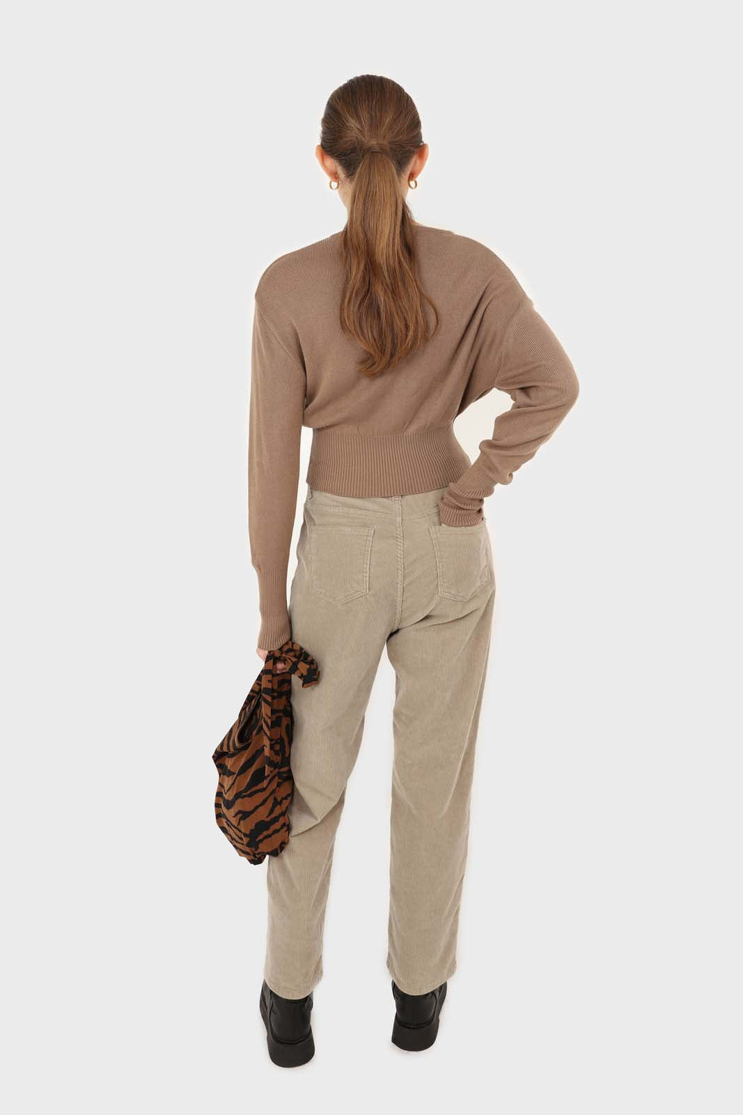 Cocoa brown V-neck cropped cardigan_3