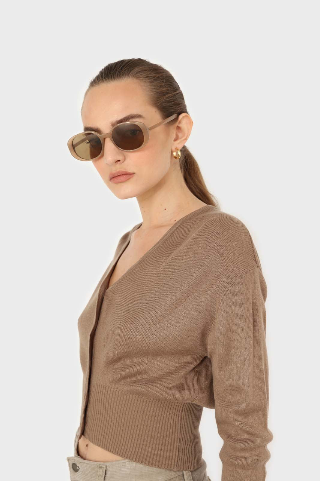 Cocoa brown V-neck cropped cardigan_5