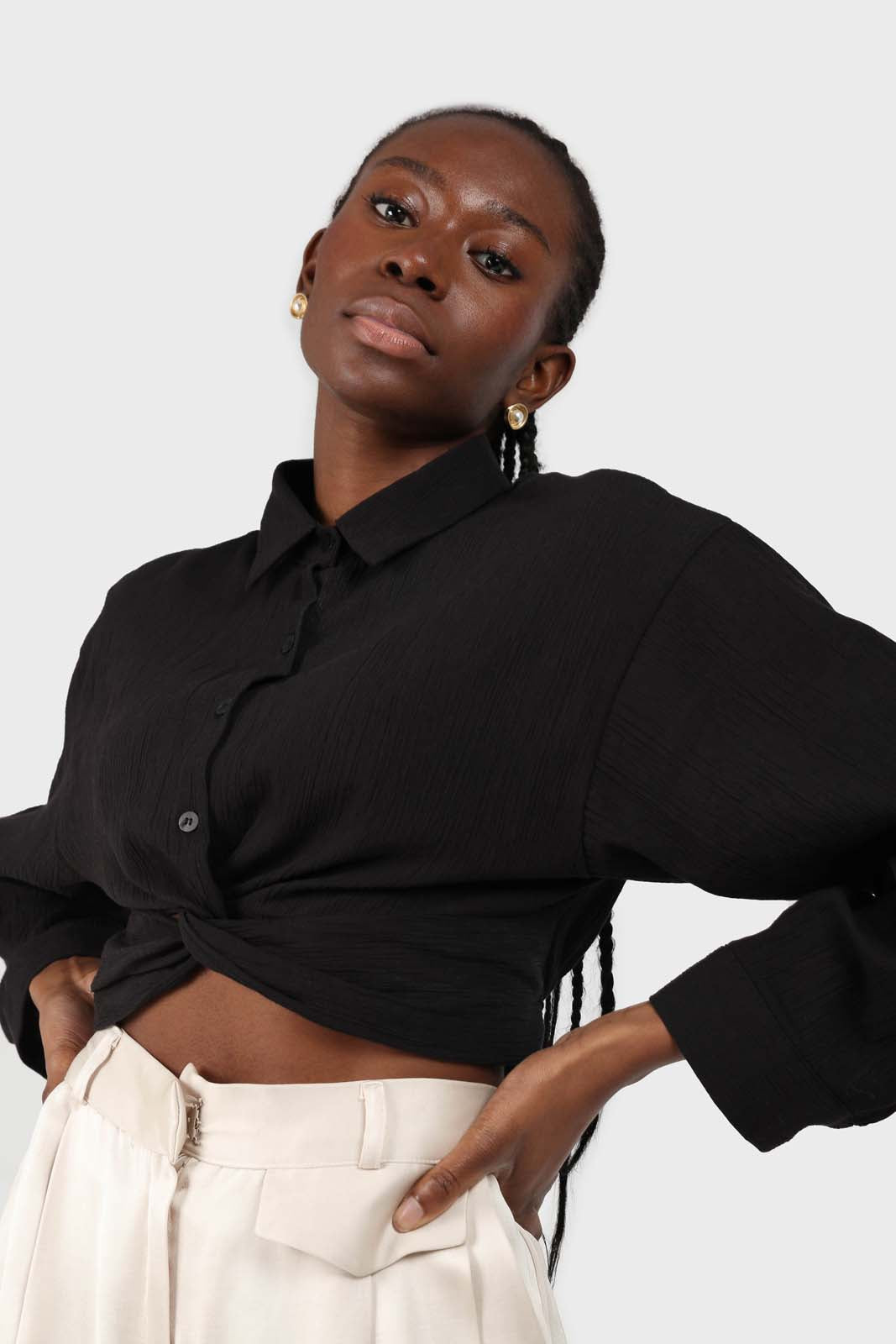 Black twist front cropped shirt_1
