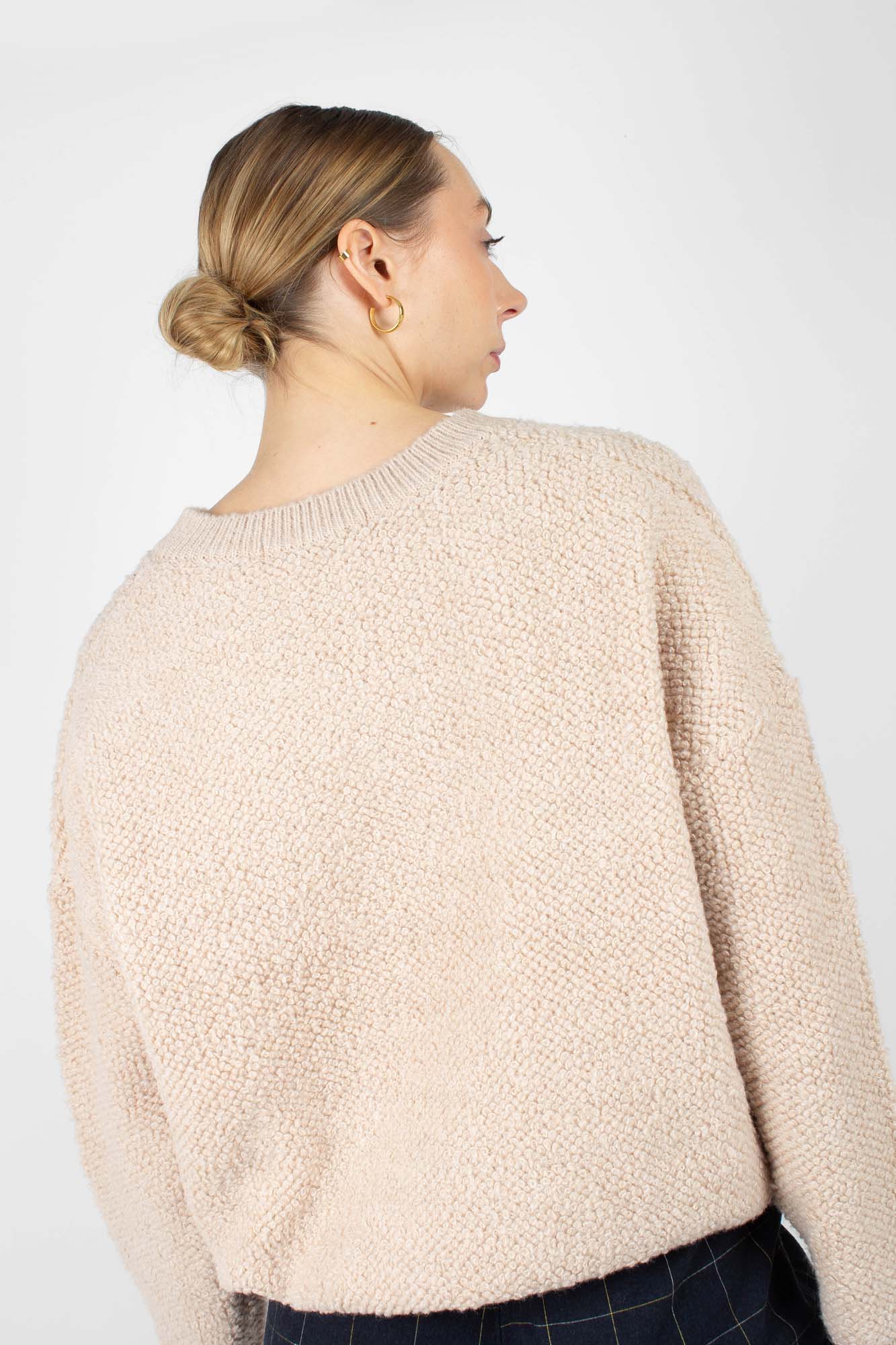 Ivory poodle textured V-neck jumper_3