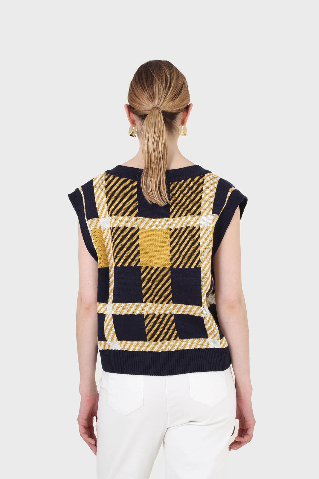Navy and yellow plaid knit vest_2