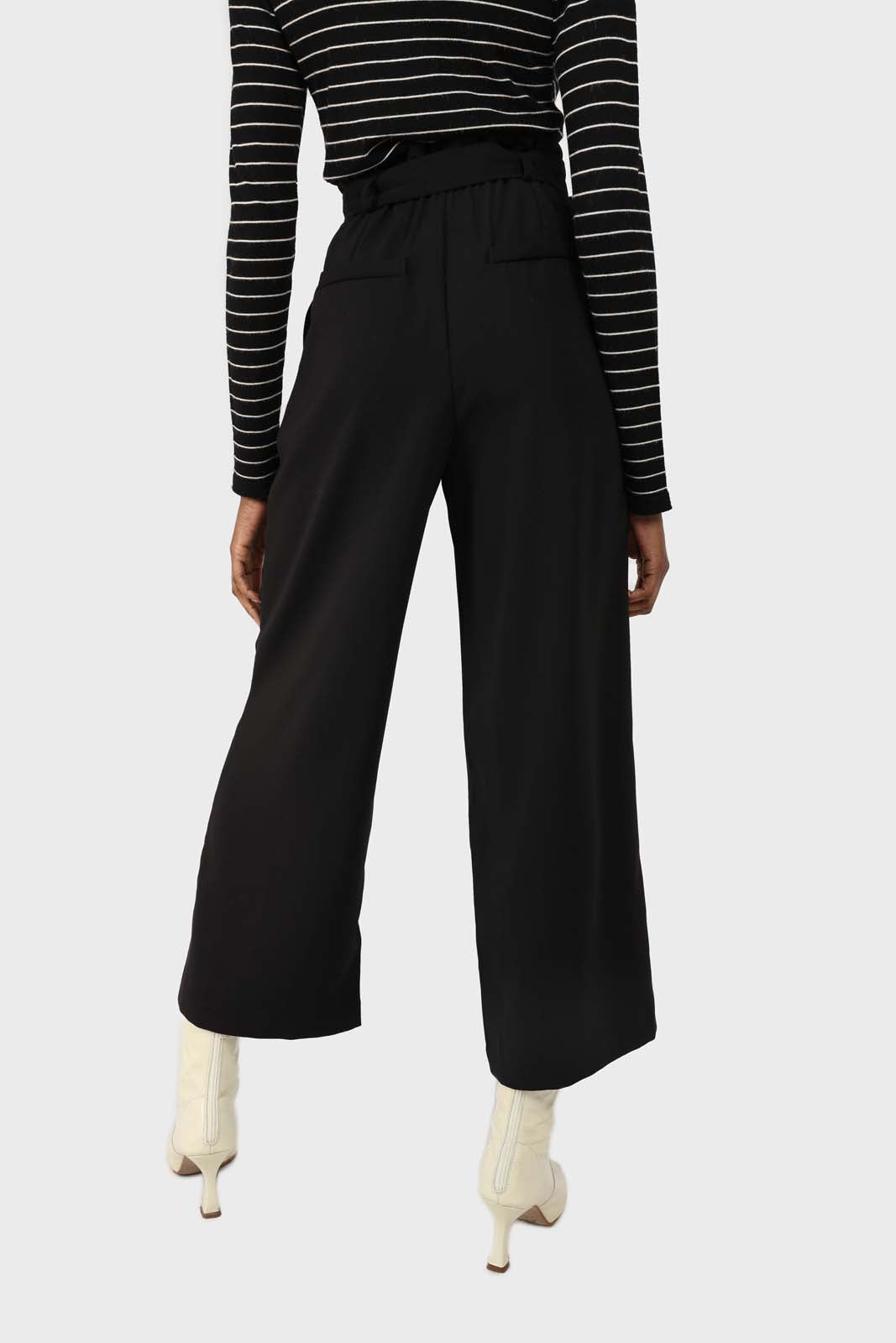 Black high waisted belted trousers_4