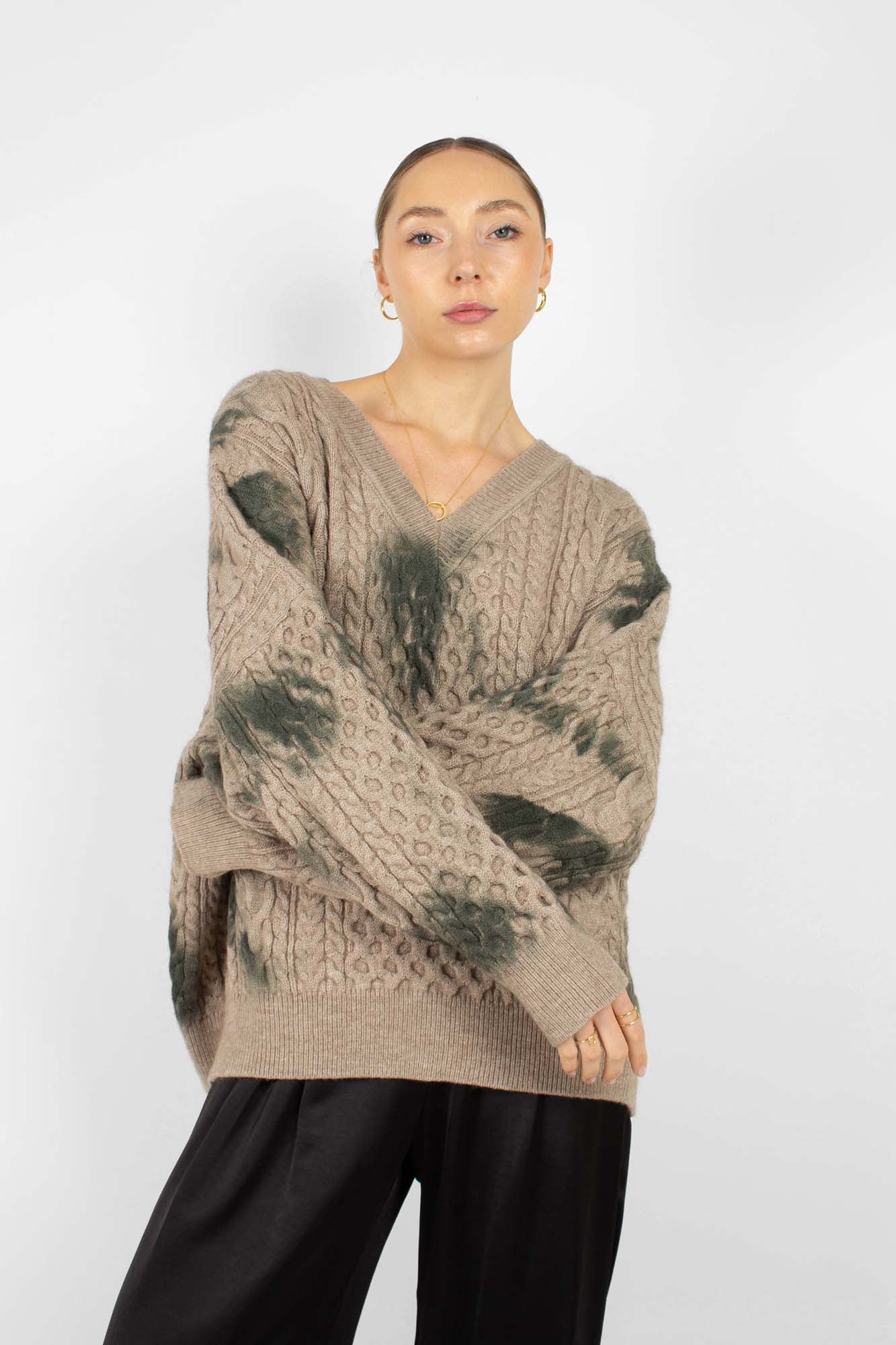 Beige and khaki tie dye V neck jumper_5