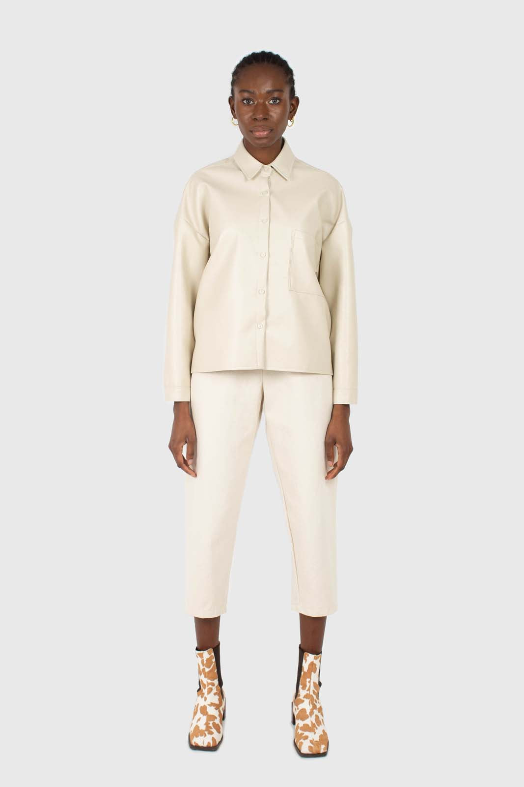 Cream vegan leather oversized shirt jacket_2
