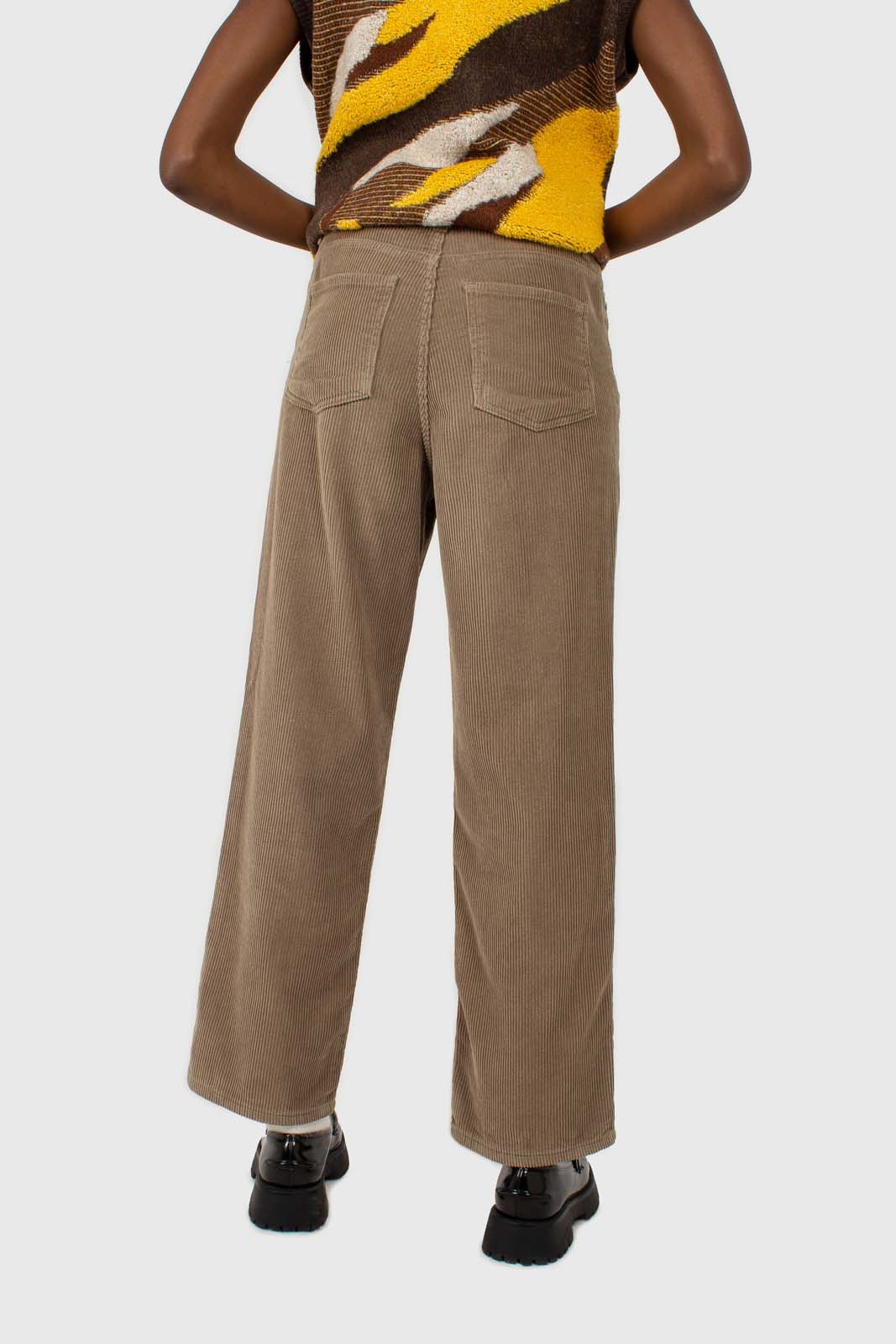 Beige corduroy loose fit trousers - 812_5