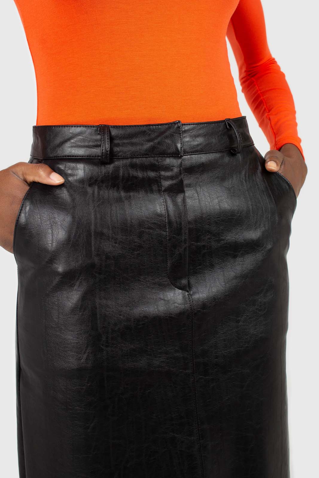 Black vegan leather midi skirt_5