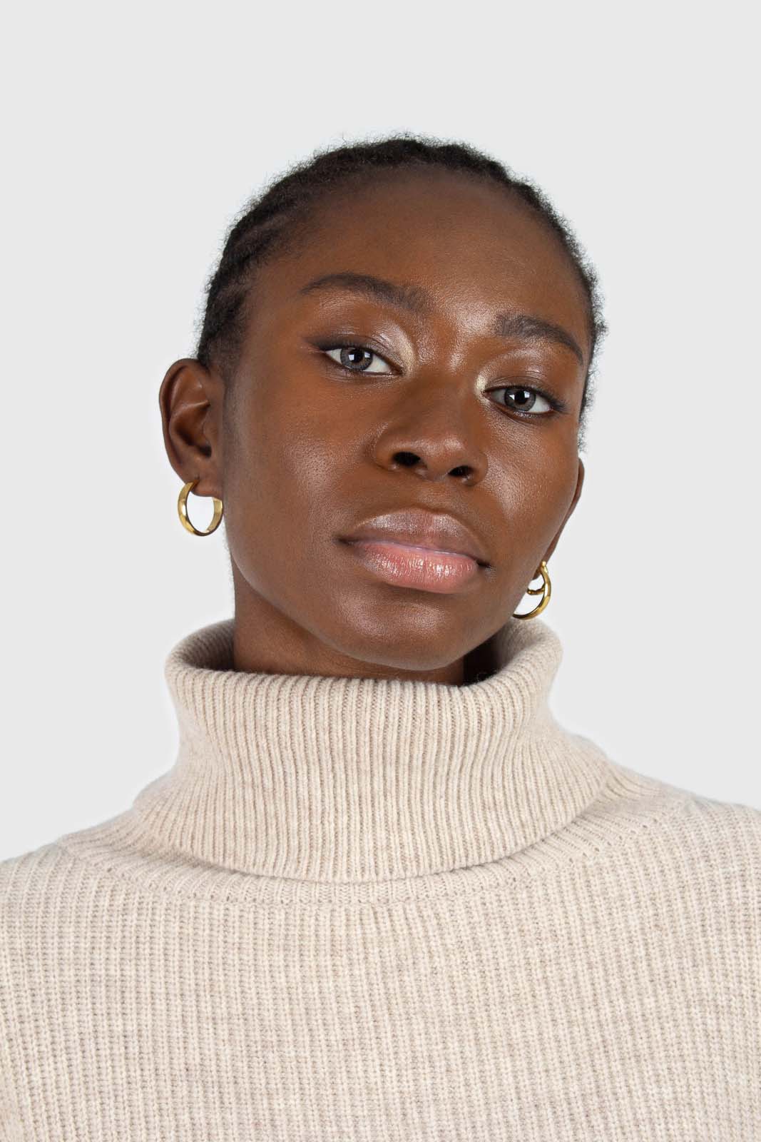 Beige balloon sleeved cropped wool blend turtleneck top_4