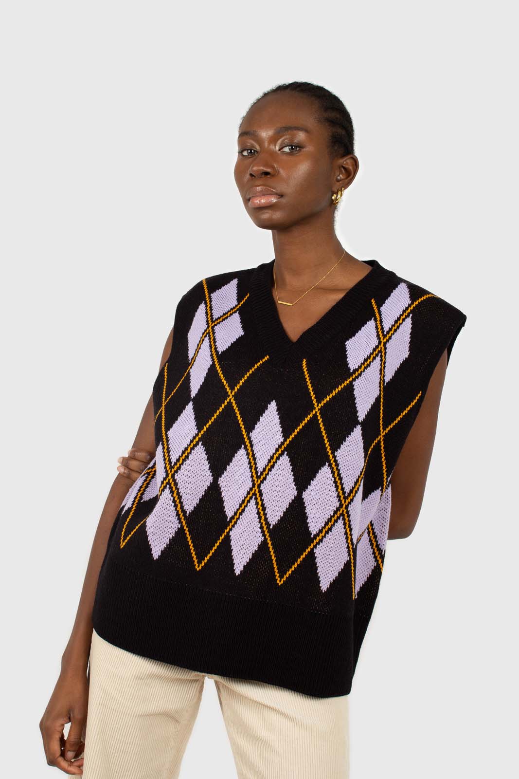 Black and lilac argyle sweater vest_9
