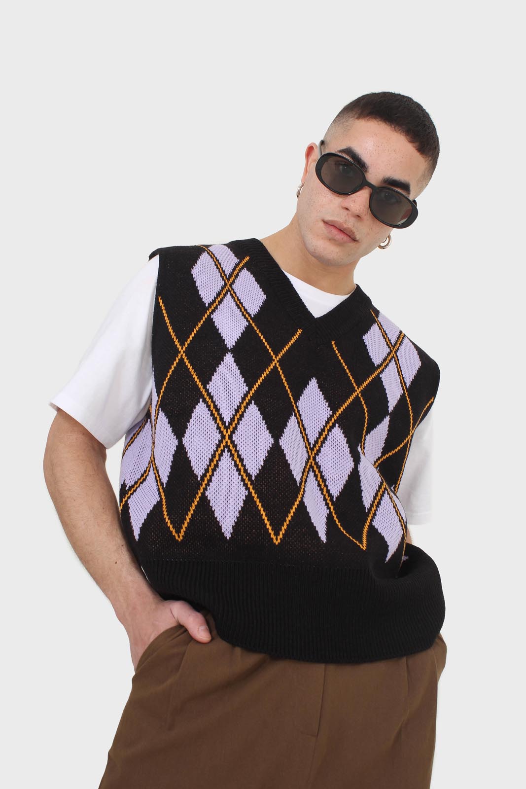 Black and lilac argyle sweater vest_1
