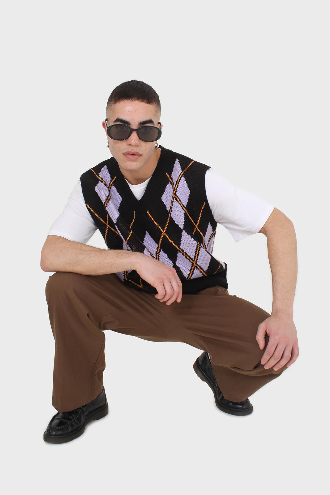 Black and lilac argyle sweater vest_12