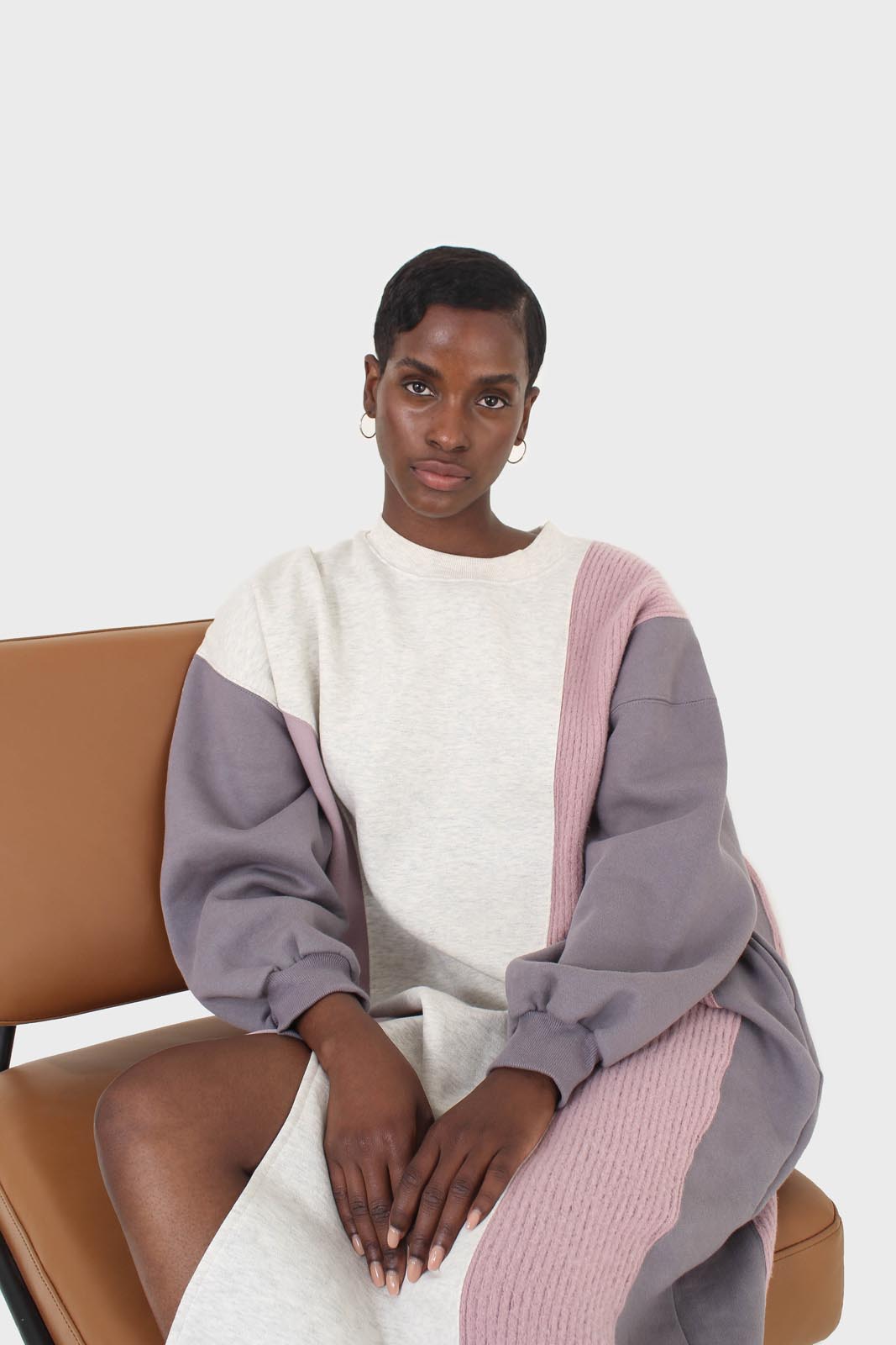 Grey and pink color block sweatshirt dress_12