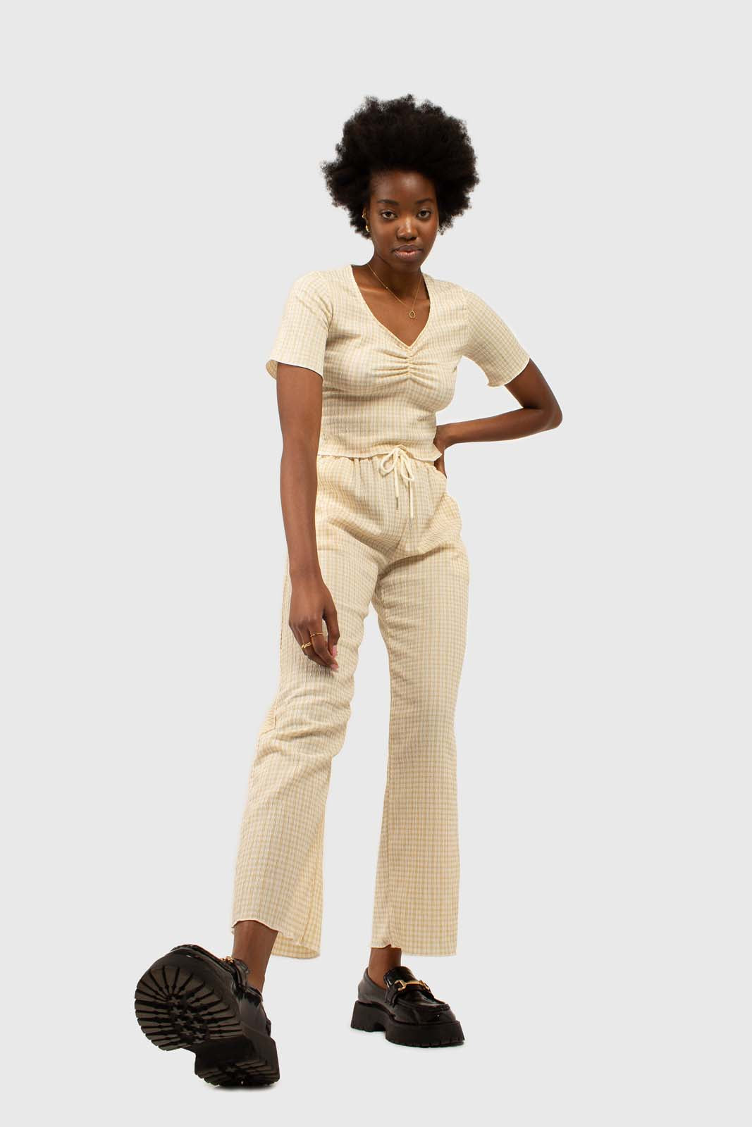 Beige gingham loose fit drawstring trousers_1