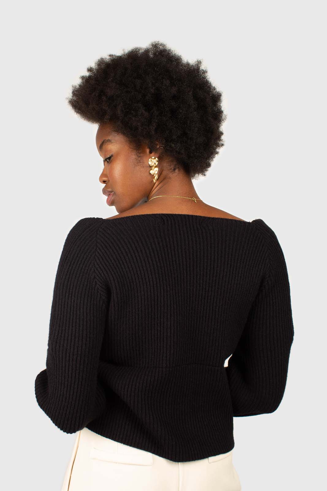 Black cross front panel knit top_5