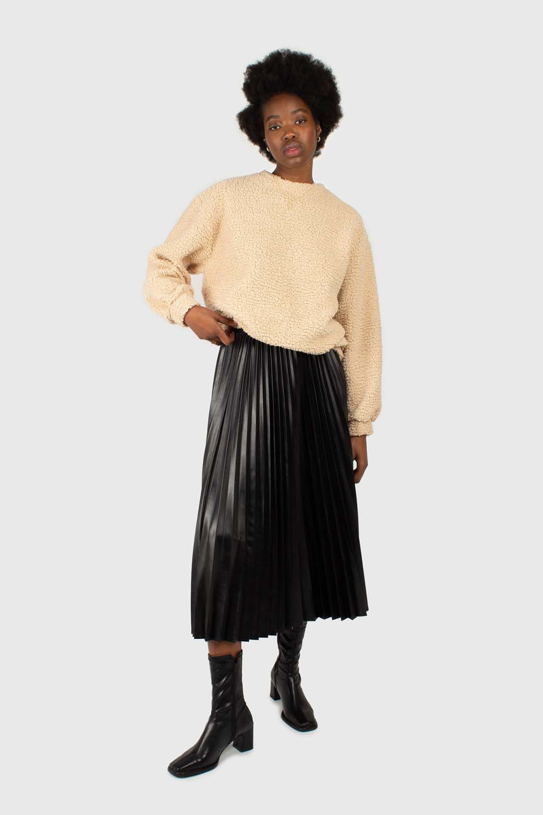 Black vegan leather pleated midi skirt_7