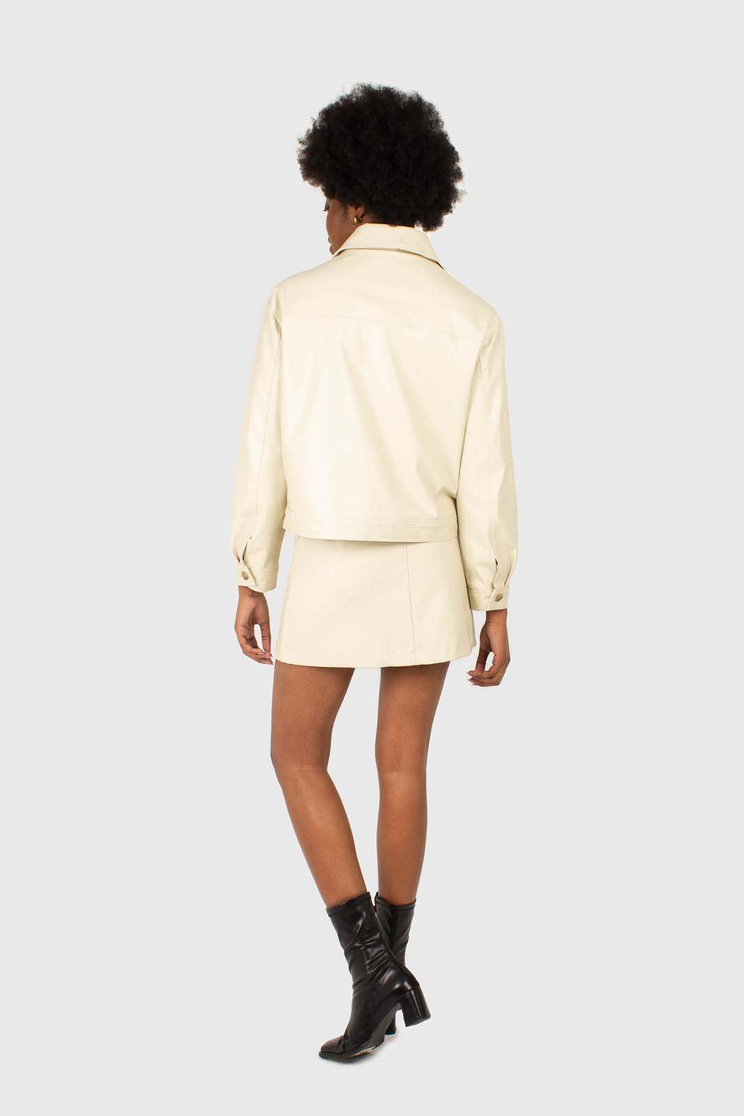 Ivory vegan leather mini skirt_3
