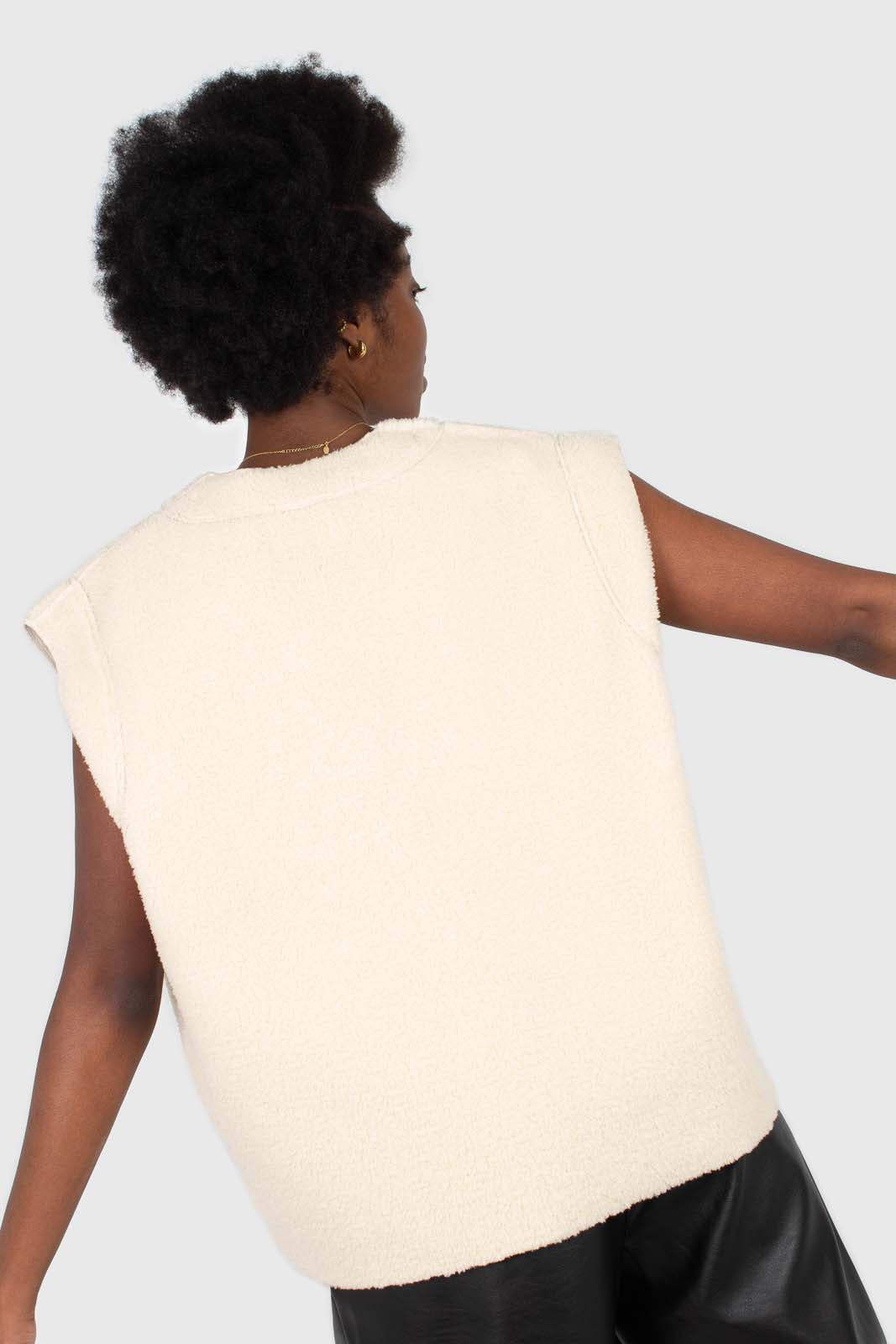 Ivory teddy oversized gilet_4